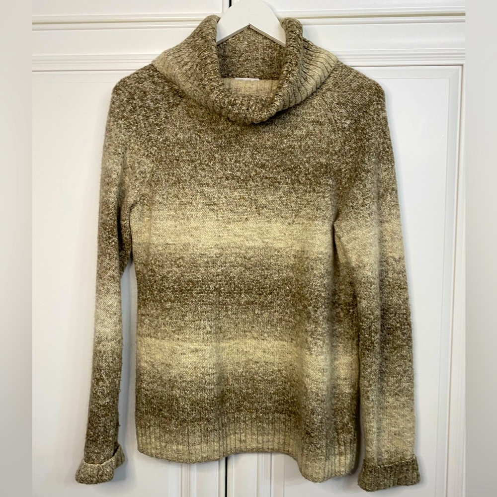 Columbia Women’s Sz Large Cowl Neck Sweater w/ Tan Cream Horizontal Stripes
